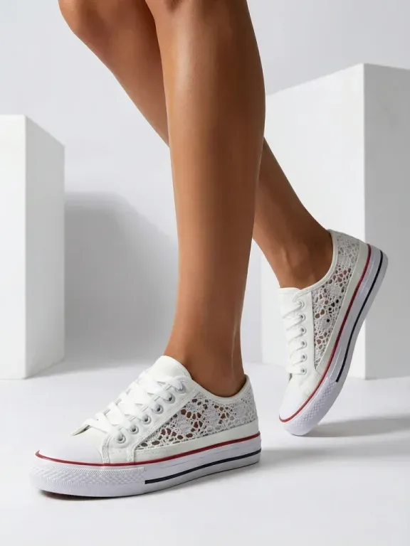 Aurelia Bianco - Ażurowe białe trampki Royalfashion z tkaniny, rozmiar 40